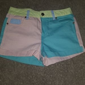Color block shorts